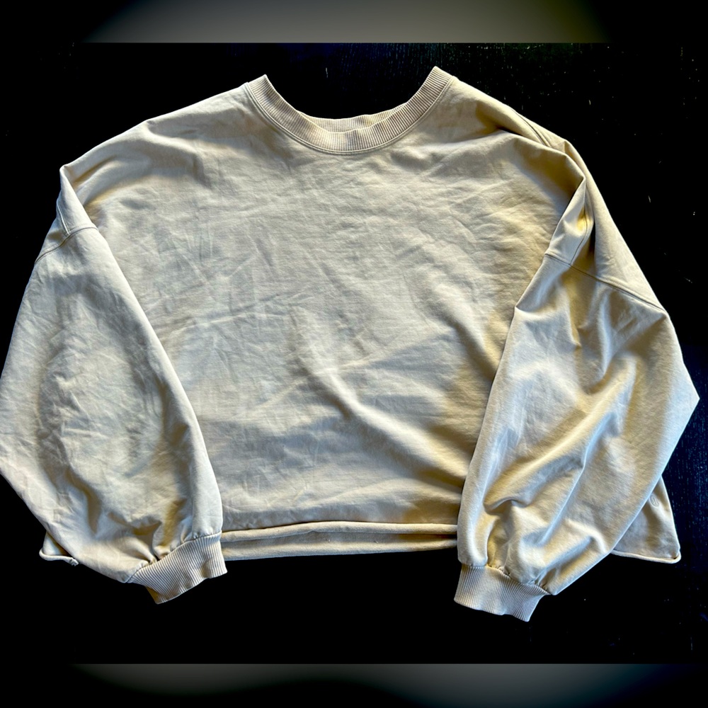 Lululemon discontinued crop sweater